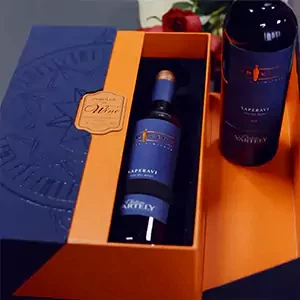 Kotak penghantaran botol minuman keras